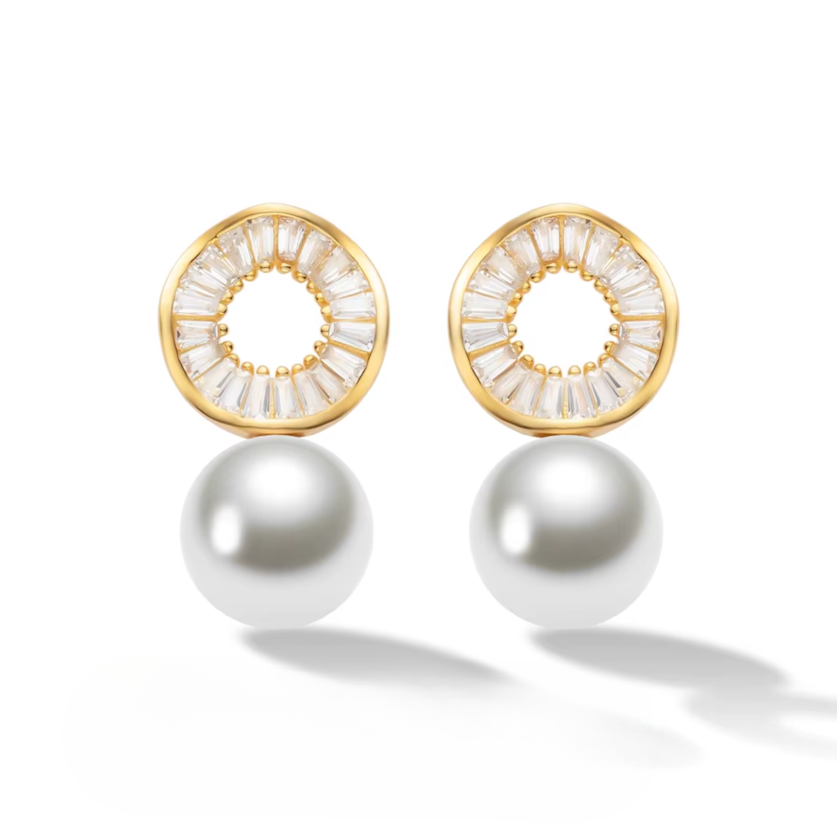 Divine Pearl Earrings
