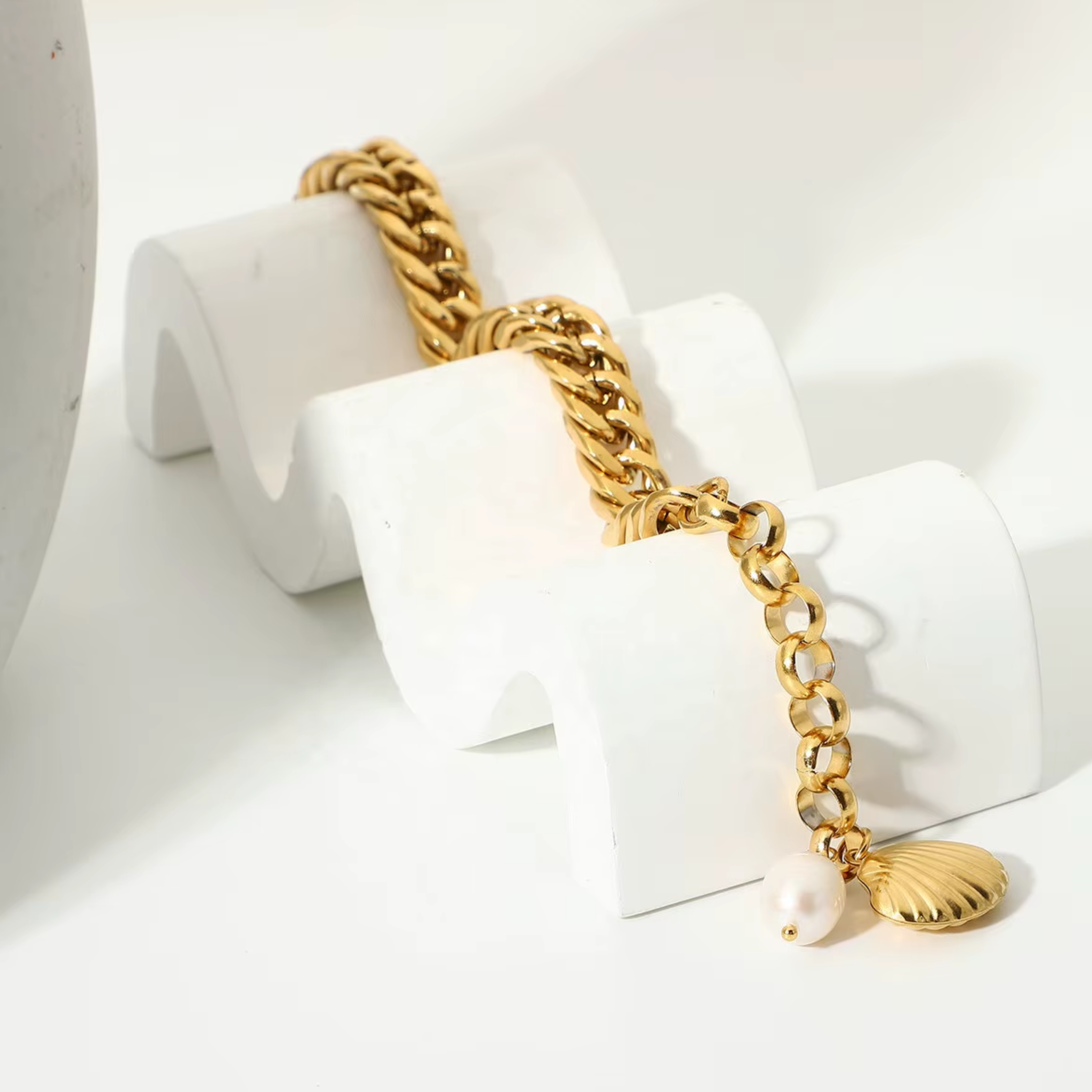 Golden Shell Bracelet