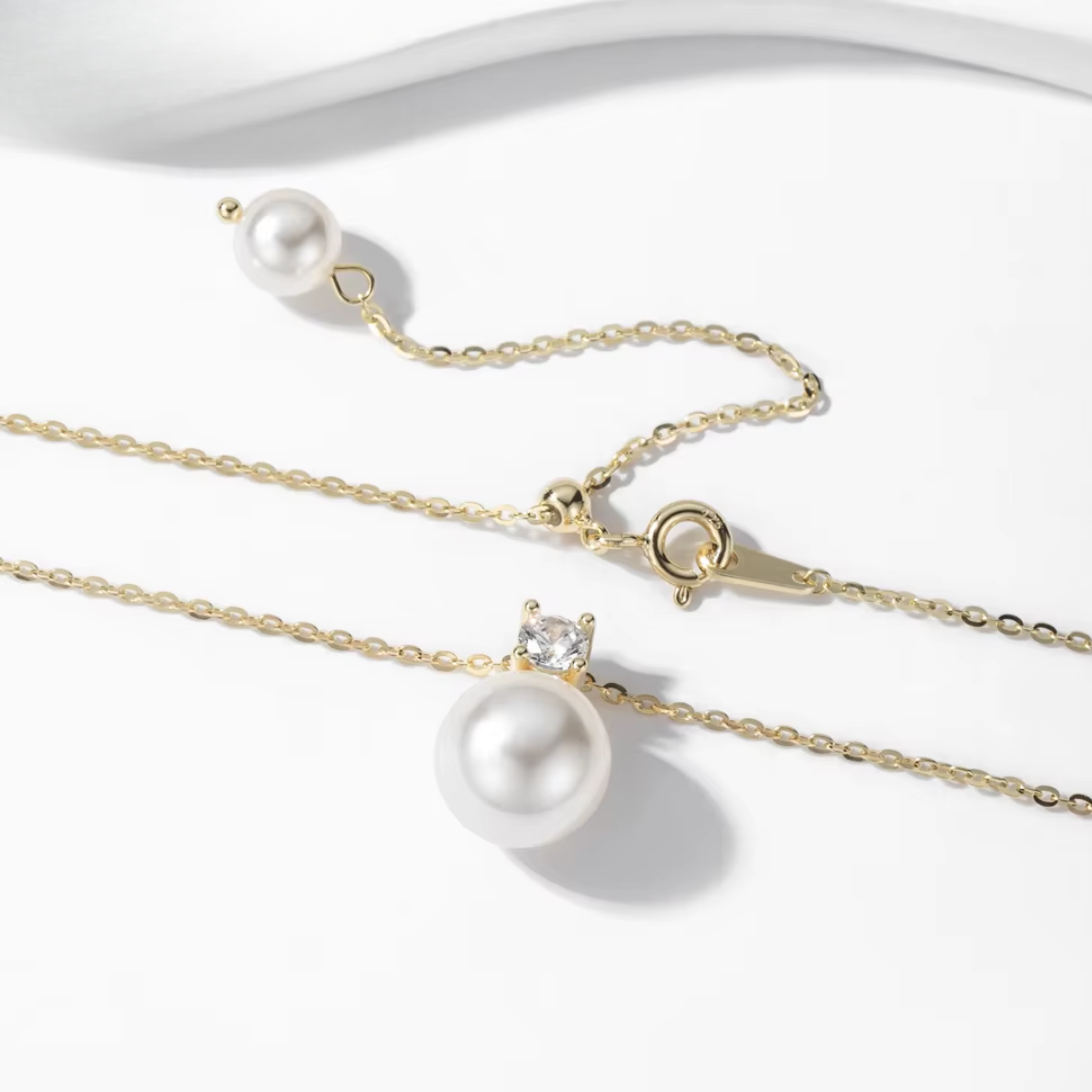 Crown Pearl Necklace