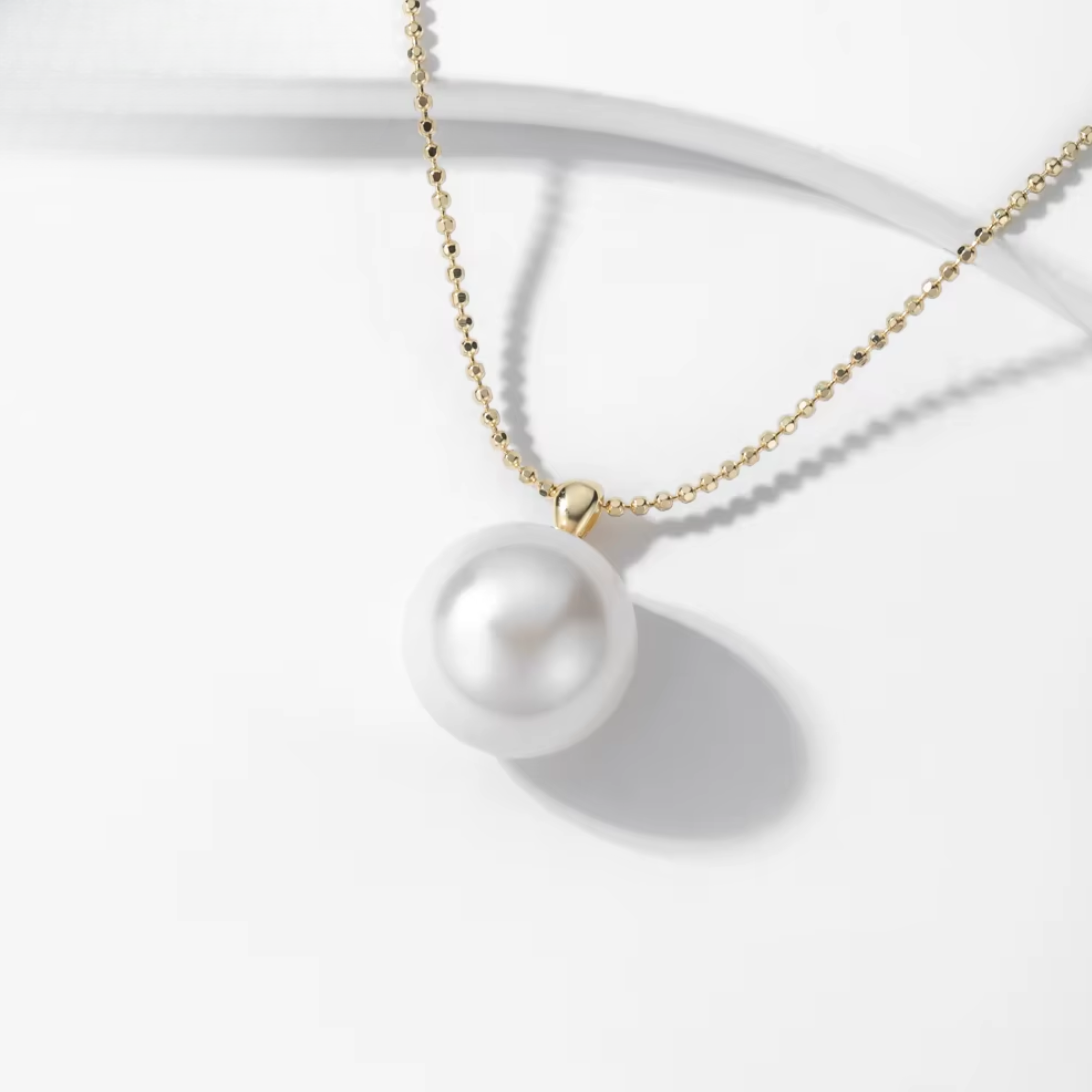 Majestic Pearl Necklace