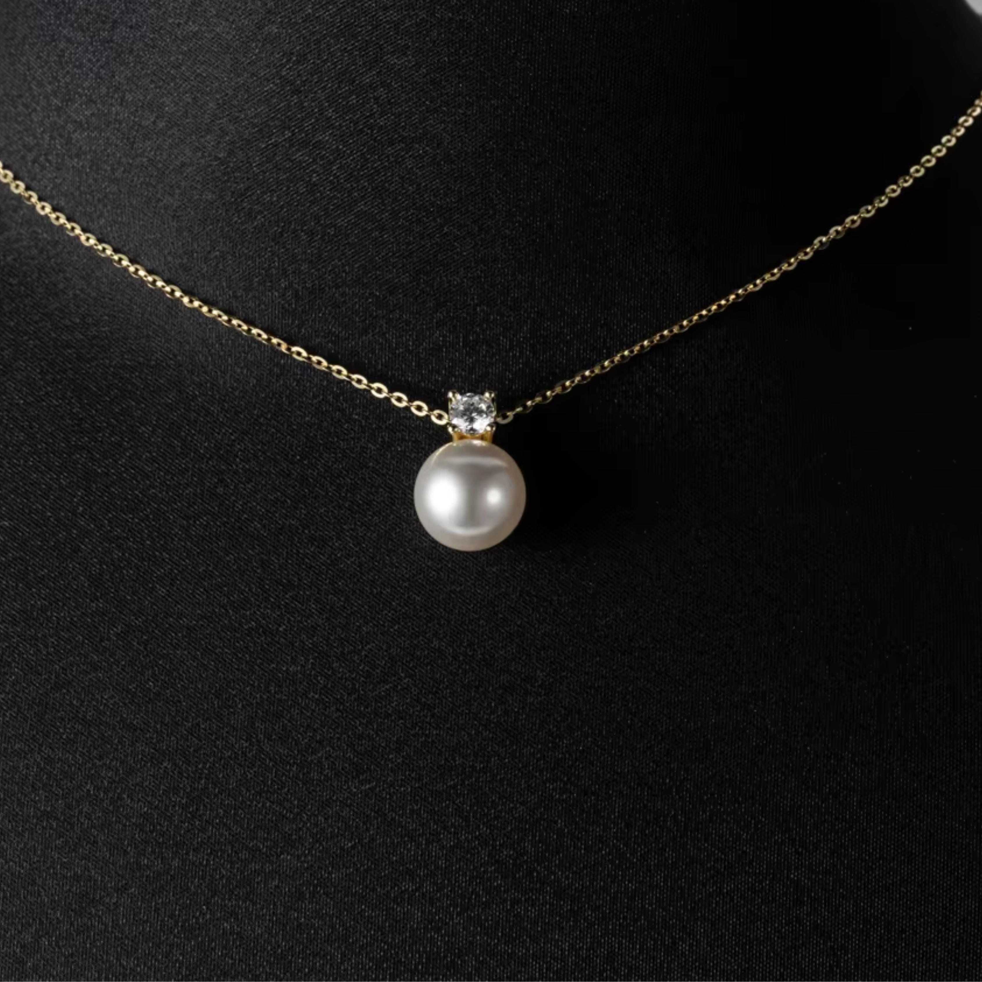 Crown Pearl Necklace