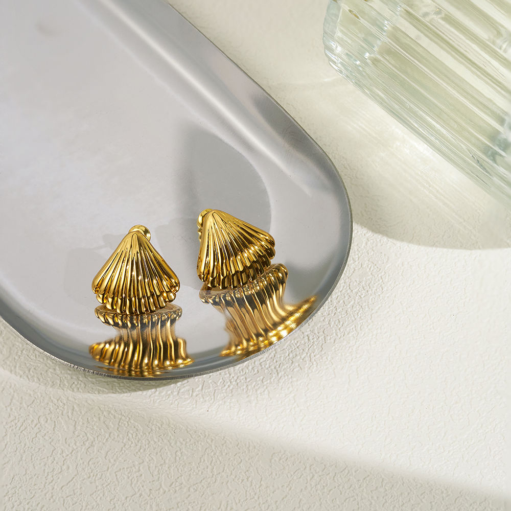 Oriental Scallop Earrings