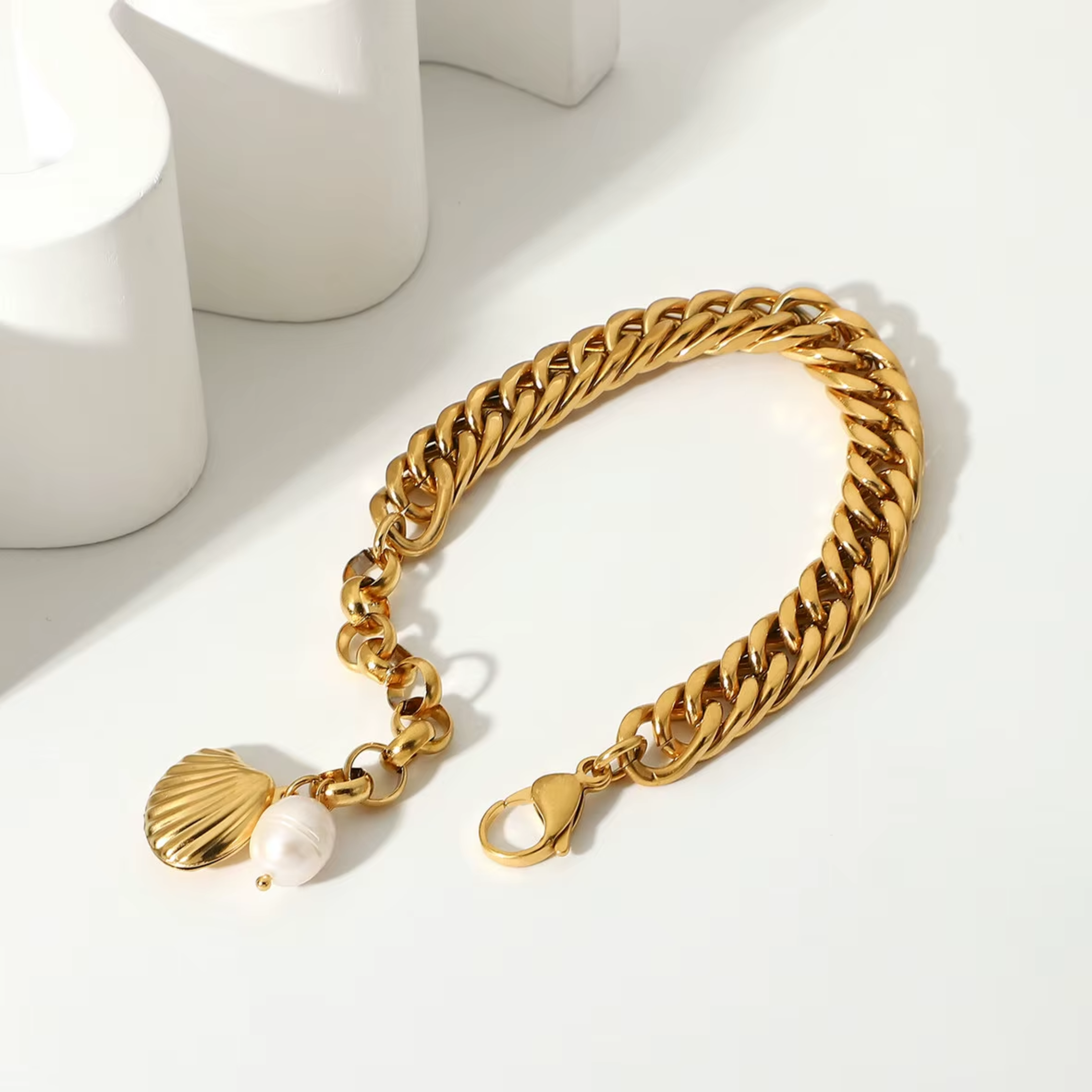 Golden Shell Bracelet