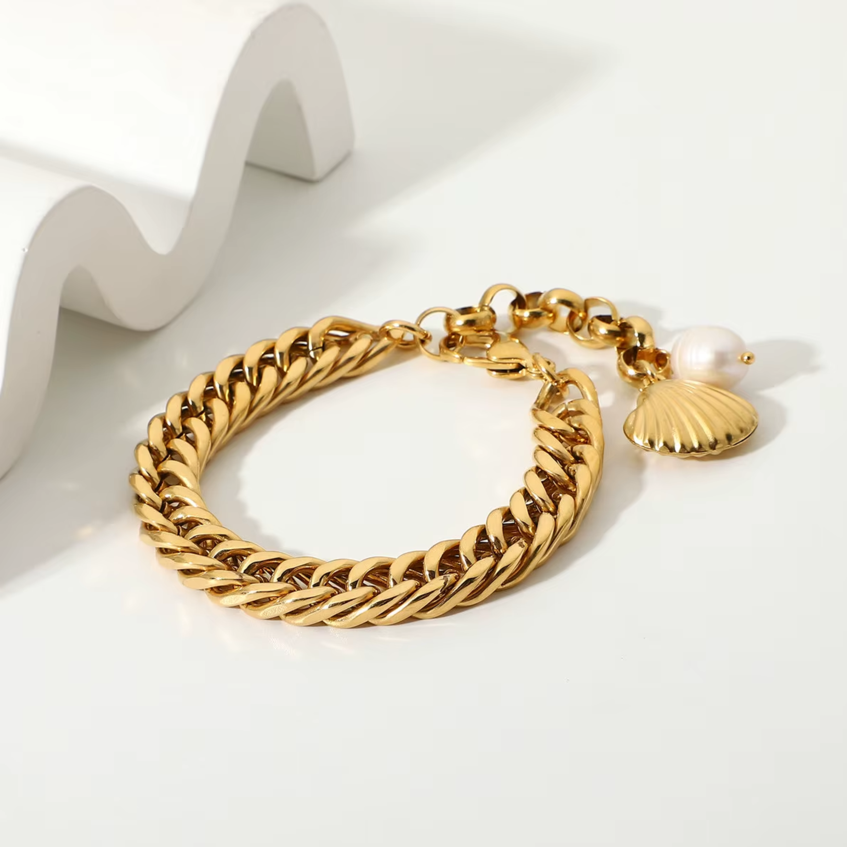 Golden Shell Bracelet