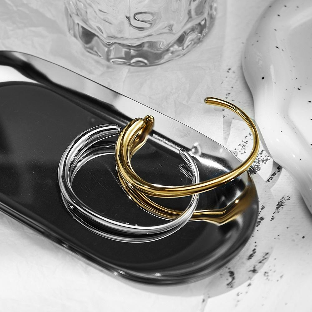 Golden Flow Bracelet