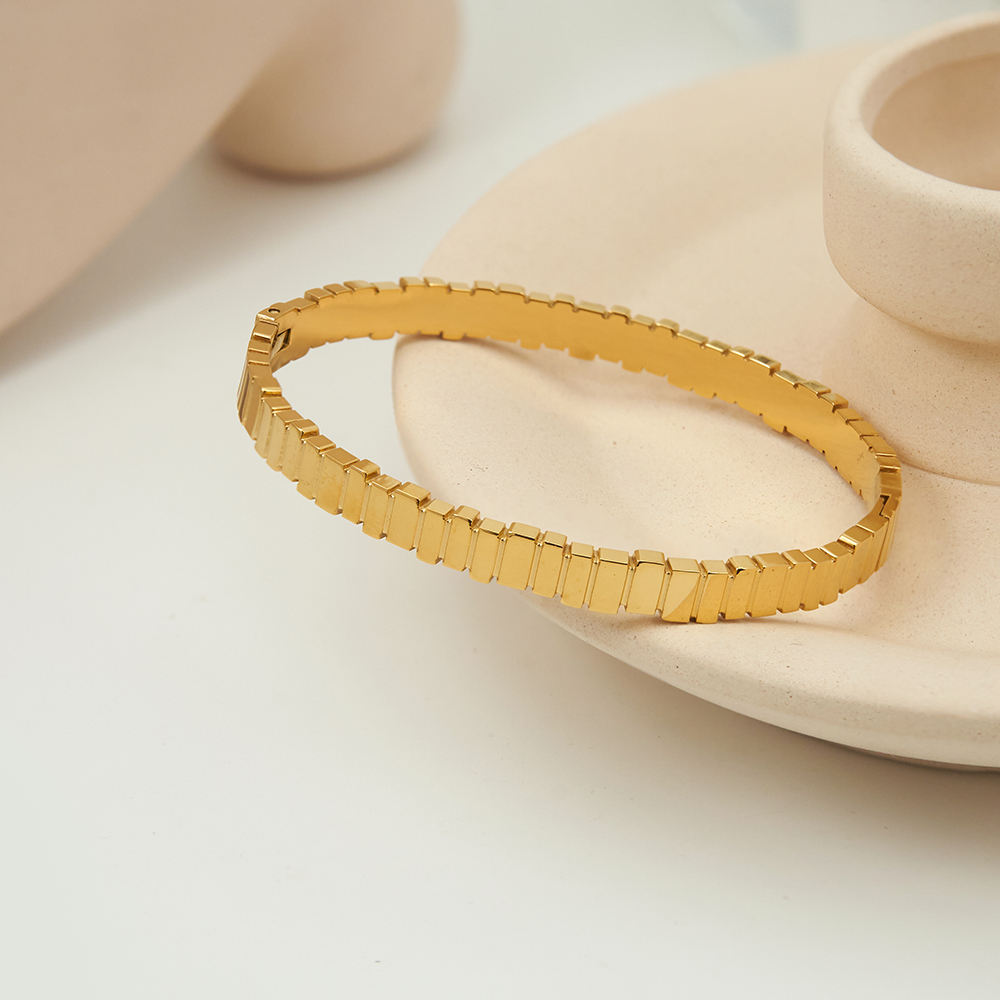 Enduring Bars Bracelet