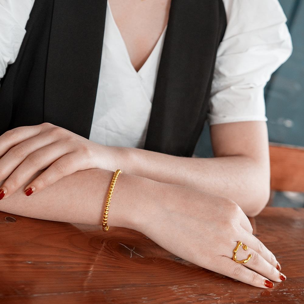 Royal Ripple Bracelet