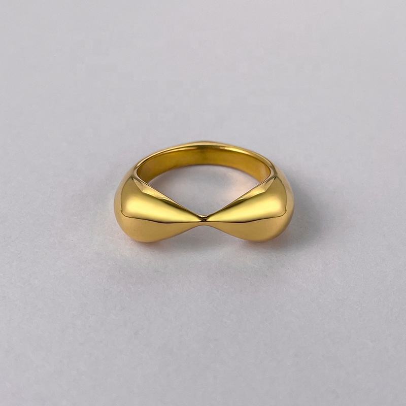Double Embrace Ring