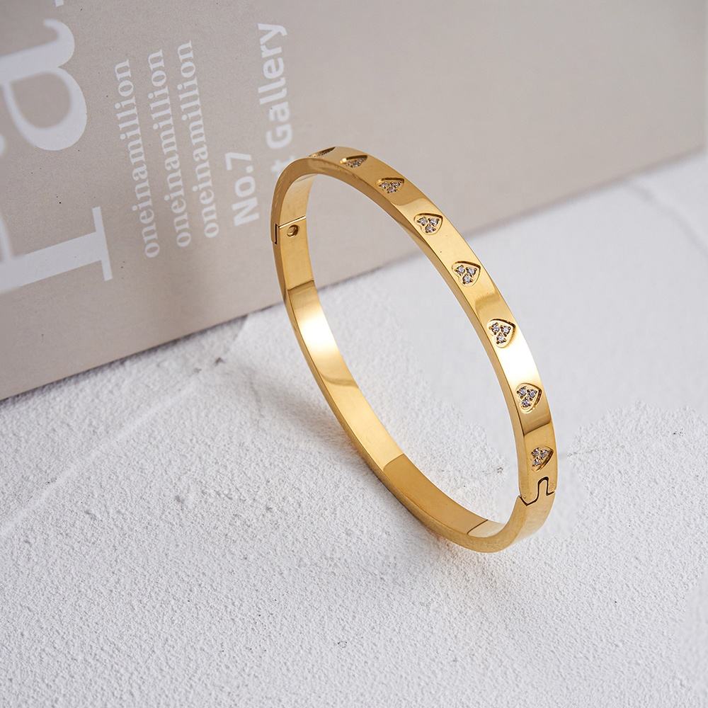 Timeless Hearts Bracelet